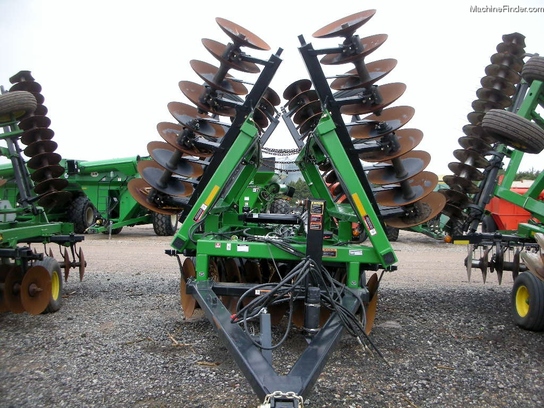 2011 Frontier TM5124