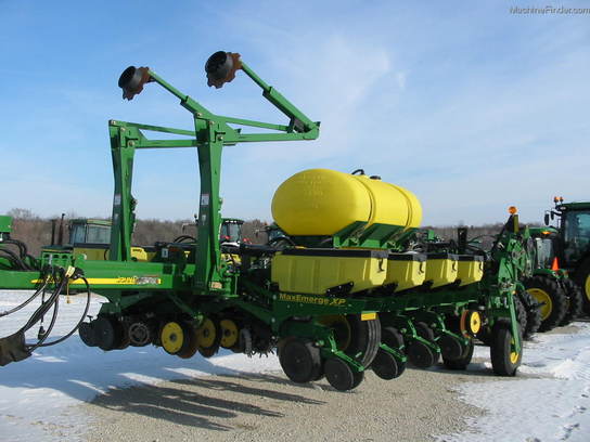 2011 John Deere 1770NT