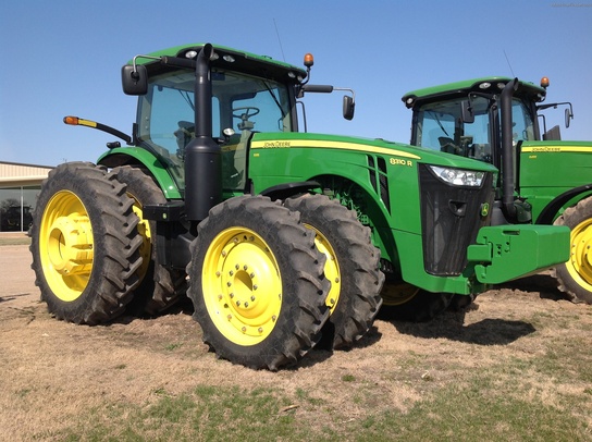 2011 John Deere 8310R