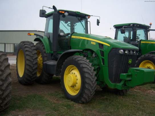 2007 John Deere 8330