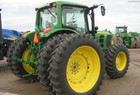 2012 John Deere 7230