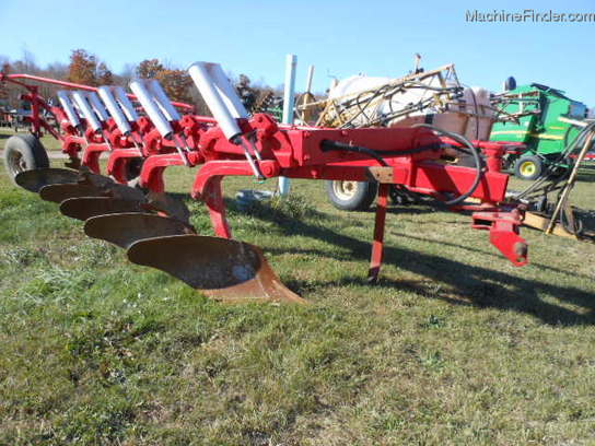  International 720