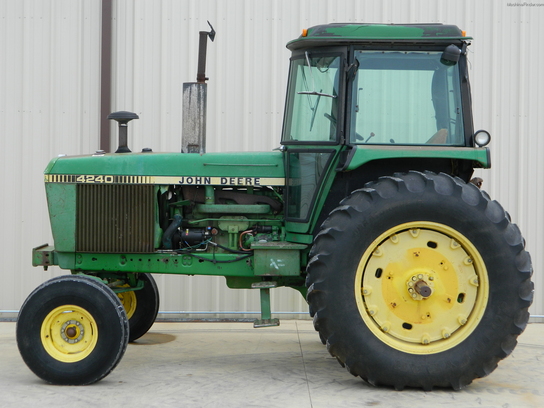 1979 John Deere 4240