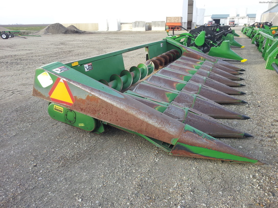1981 John Deere 843