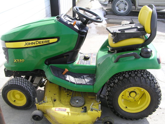 2010 John Deere X530