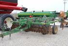 2004 John Deere 714