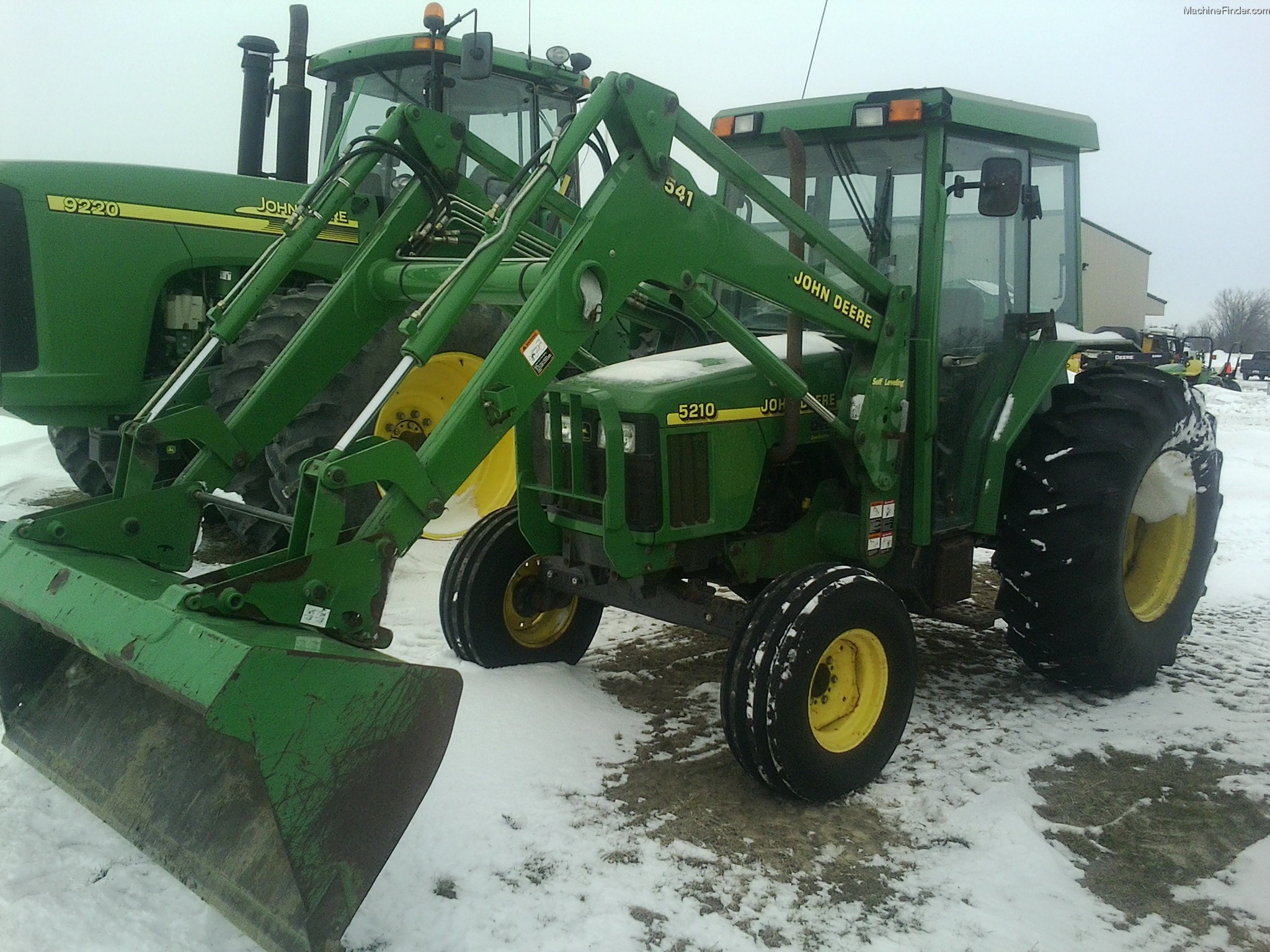 2000 John Deere 5210 Tractors Utility (40100hp) John Deere