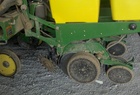 2000 John Deere 1770