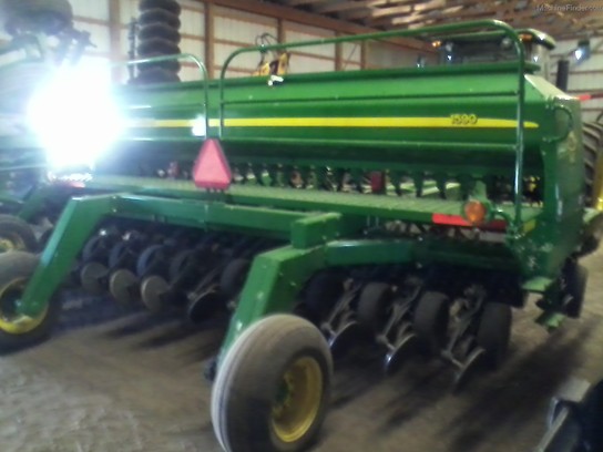 2006 John Deere 1590