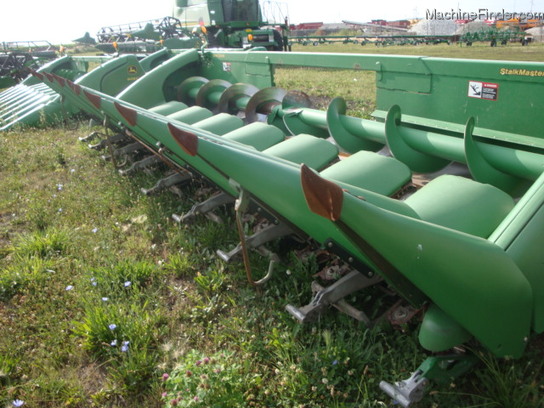 2009 John Deere 608c