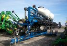 2010 Kinze 3660
