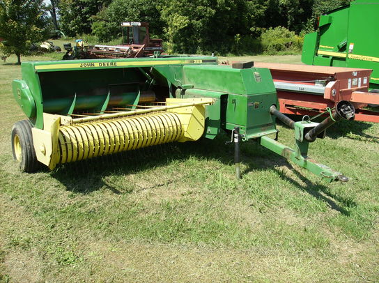 1994 John Deere 328T