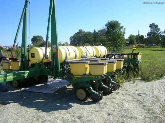 1991 John Deere 7200