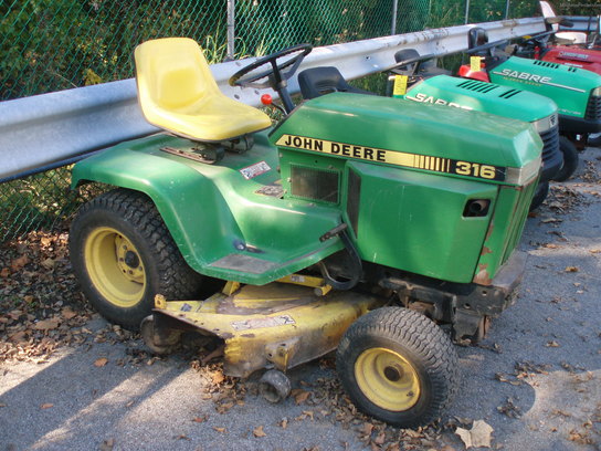1989 John Deere 316