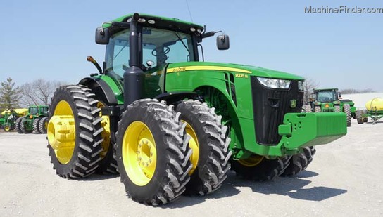 2011 John Deere 8335R