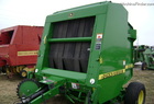 2000 John Deere 566