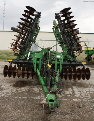 1998 John Deere 726