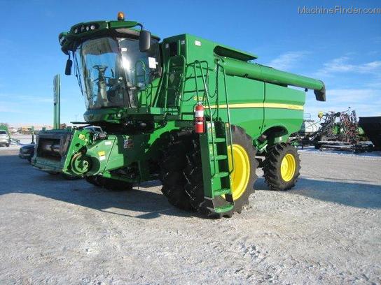 2012 John Deere S670