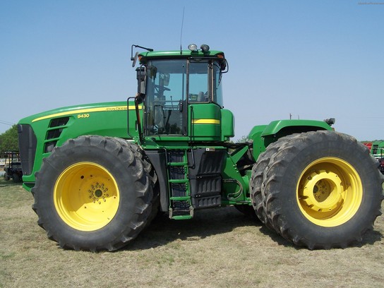 2009 John Deere 9430