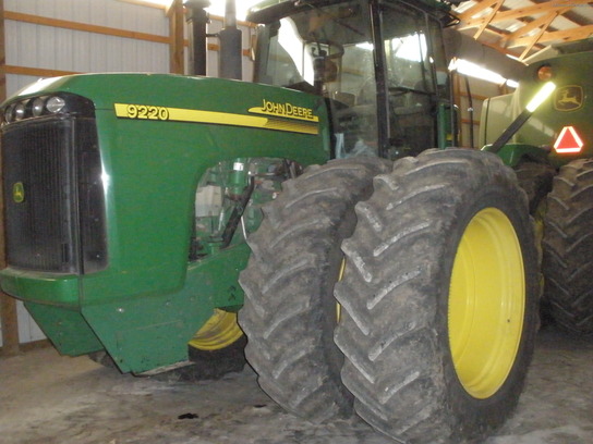 2003 John Deere 9220