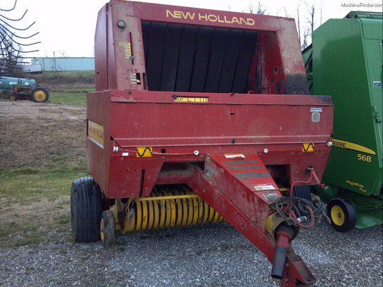 1995 New Holland 660