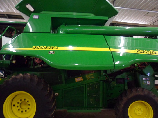 2006 John Deere 9560 STS