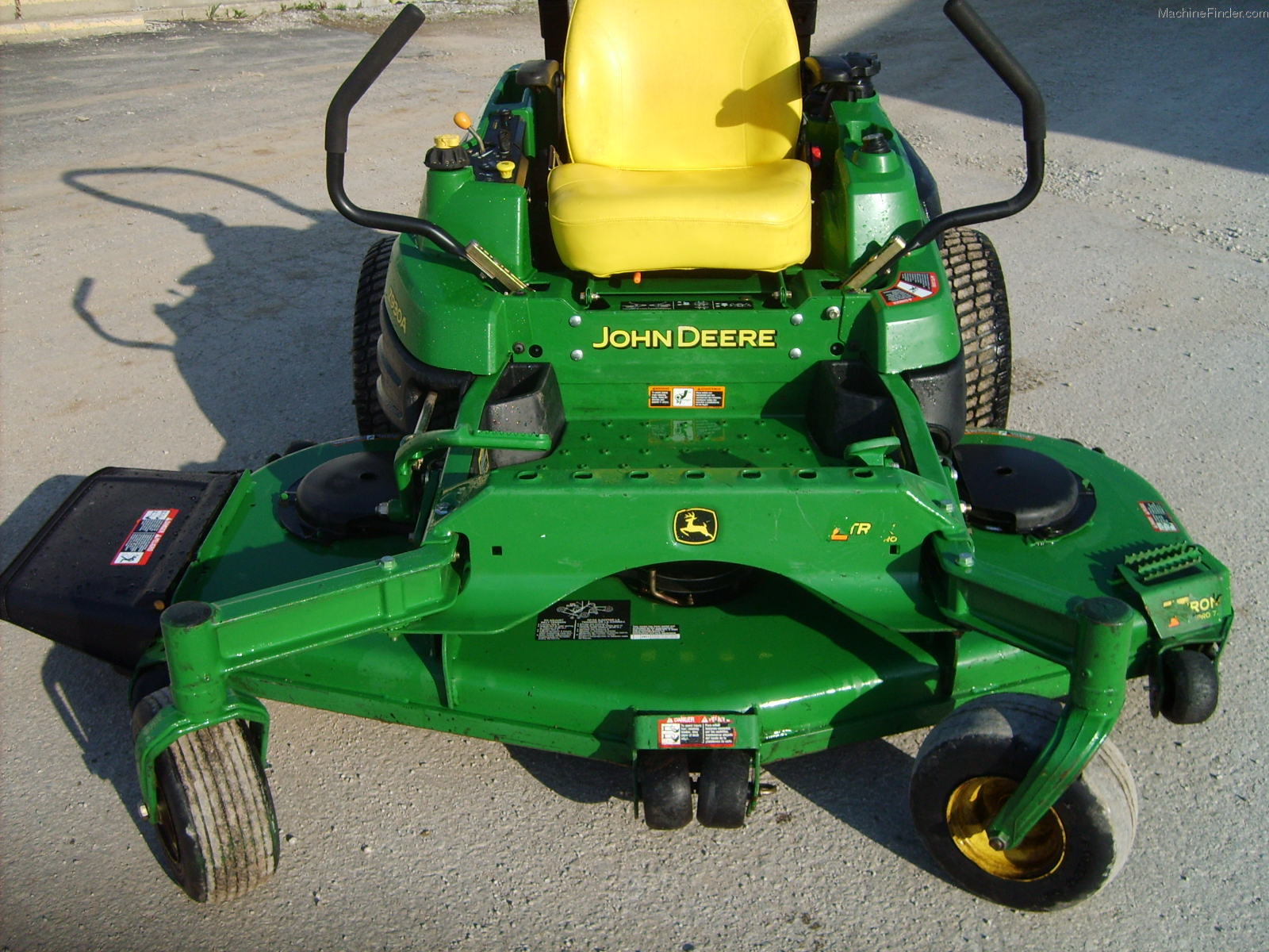 2011 John Deere Z930A Lawn & Garden and Commercial Mowing John Deere