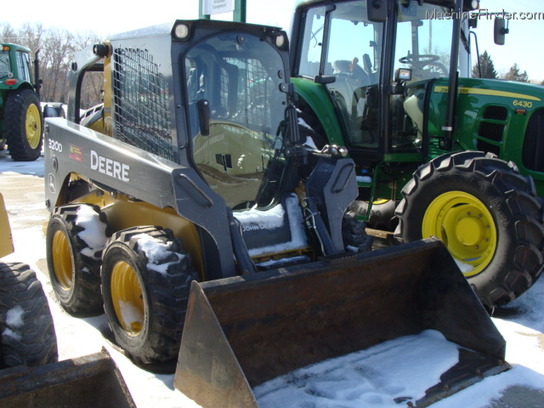 2010 John Deere 320D