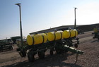  John Deere 7000