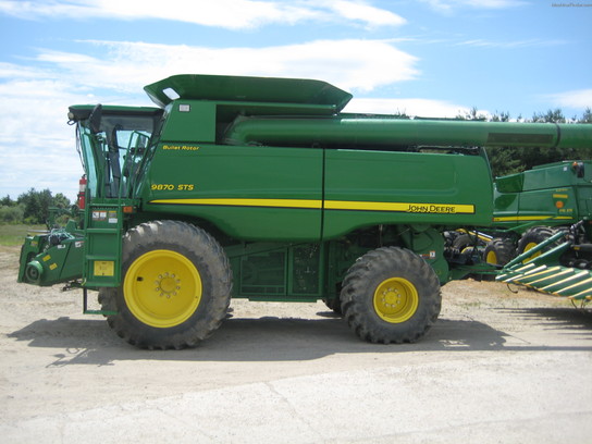 2009 John Deere 9870