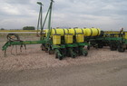 1993 John Deere 7200
