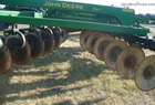 2010 John Deere 2700