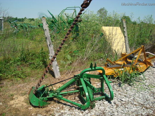  John Deere 350