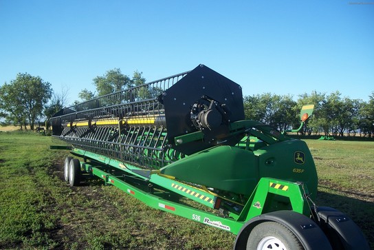 2011 John Deere 635F