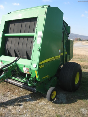 2008 John Deere 568