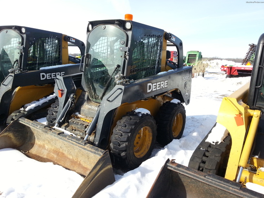 2012 John Deere 320D