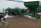 2010 John Deere 2700