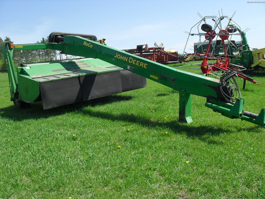 2006 John Deere 735