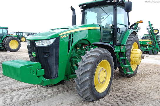 2011 John Deere 8360R