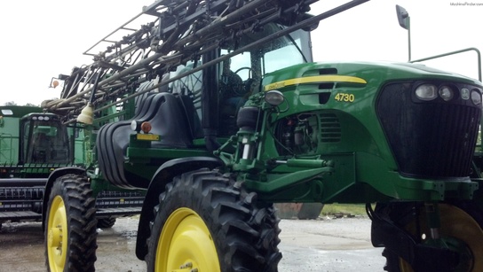 2010 John Deere 4730