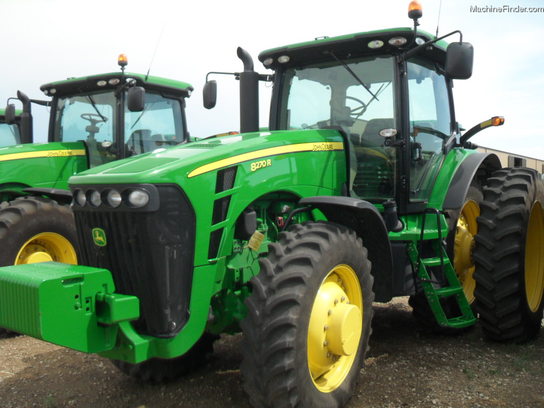 2010 John Deere 8270R
