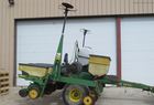 2000 John Deere 7240