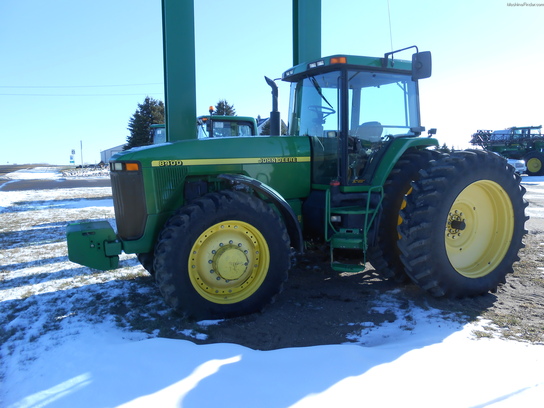 1999 John Deere 8400