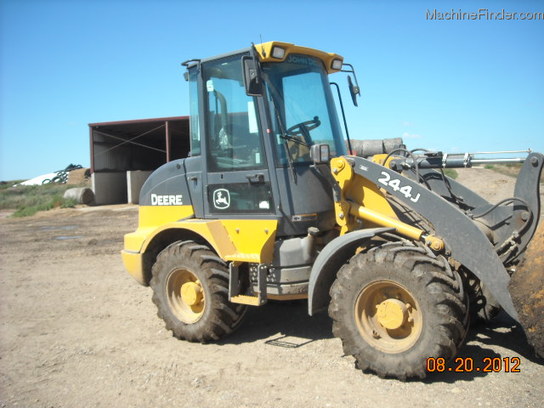 2010 John Deere 244J