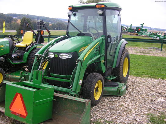 2005 John Deere 3520