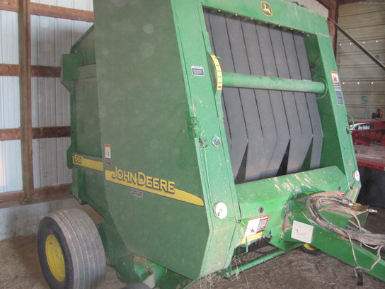 2002 John Deere 567