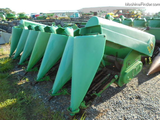  John Deere 693