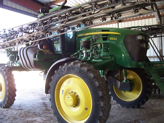 2012 John Deere 4830