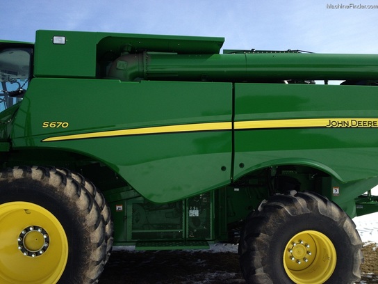 2012 John Deere S670