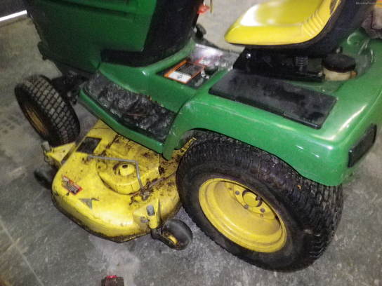 1995 John Deere 345